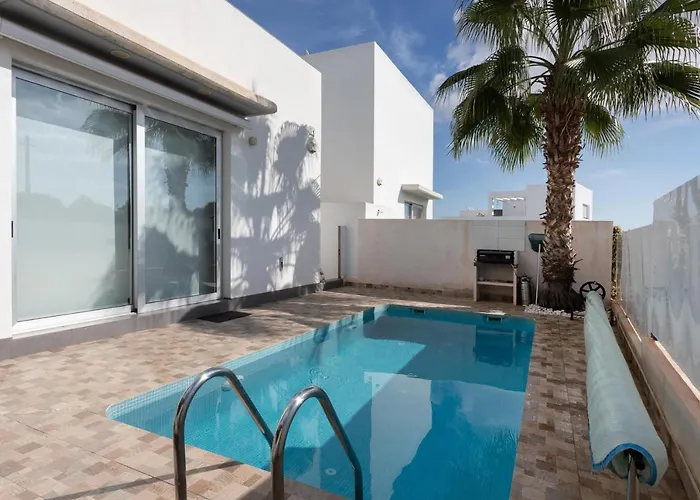 Modern Dehesa de Campoamor (Orihuela Costa)